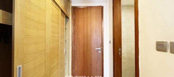 3 bedrooms Apartment in Tay Ho, Vietnam No. 618 20