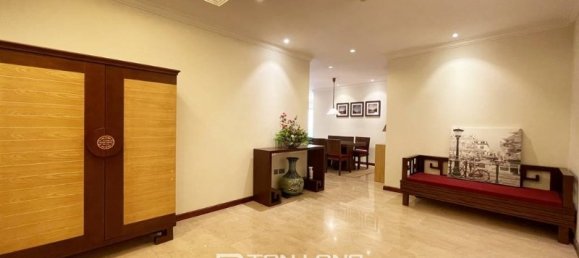 3 bedrooms Apartment in Tay Ho, Vietnam No. 618 2