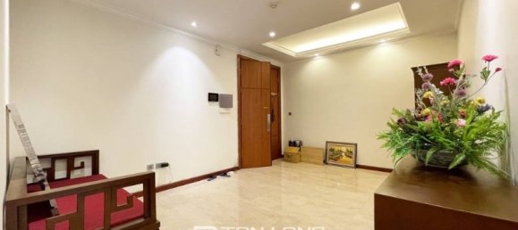 3 bedrooms Apartment in Tay Ho, Vietnam No. 618 12