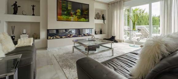 Villa de 6 dormitorios en Marbella, Spain No. 48511 50