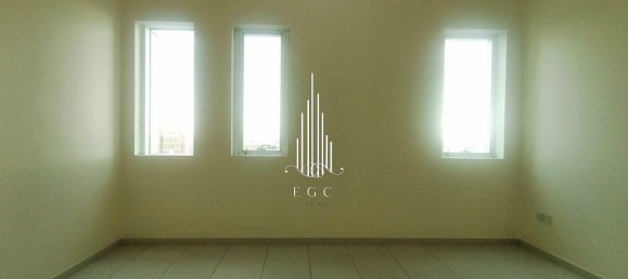 Apartamento de 4 dormitorios en Al Khalidiya, UAE No. 56111 9