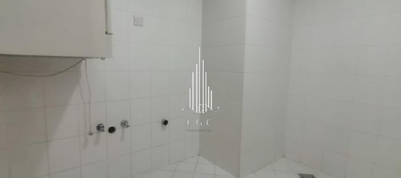 Apartamento de 4 dormitorios en Al Khalidiya, UAE No. 56111 25