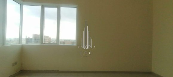 Apartamento de 4 dormitorios en Al Khalidiya, UAE No. 56111 11