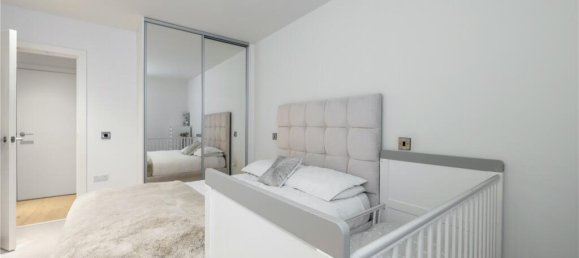 2 bedrooms Apartment in London, United Kingdom No. 7852 11