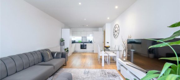 2 bedrooms Apartment in London, United Kingdom No. 7852 4