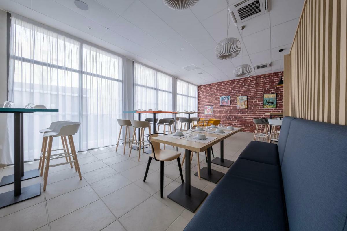 Studio in Toulouse, France No. 356850