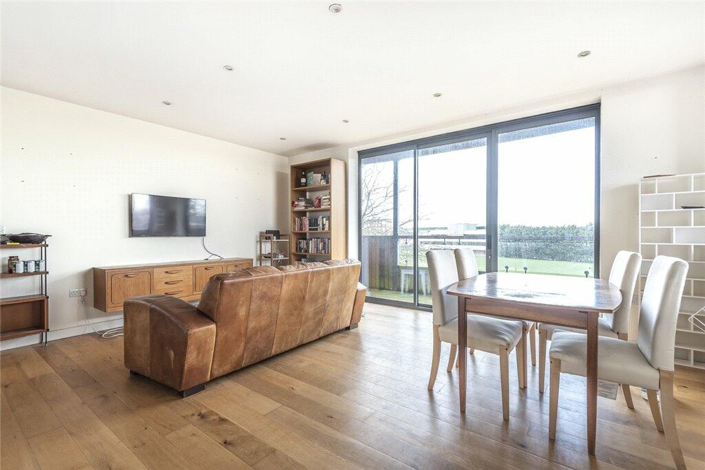 2 bedrooms Apartment in London, United Kingdom No. 7818