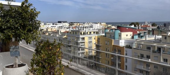 2 bedrooms Duplex in Lisbon, Portugal No. 112188 4