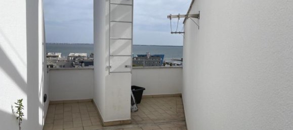 2 bedrooms Duplex in Lisbon, Portugal No. 112188 2