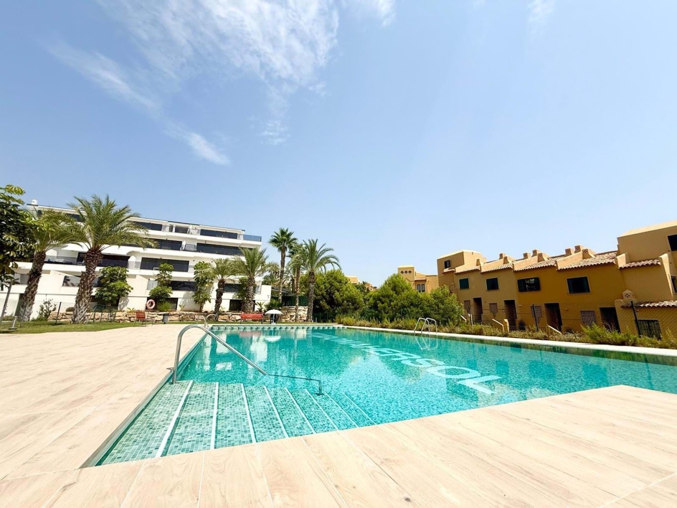 3 bedrooms Apartment in Golf Bahia, Spain No. 212028