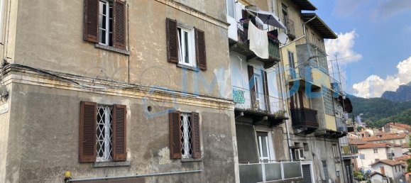 2-salle Appartement à Lecco, Italy No. 168521 2