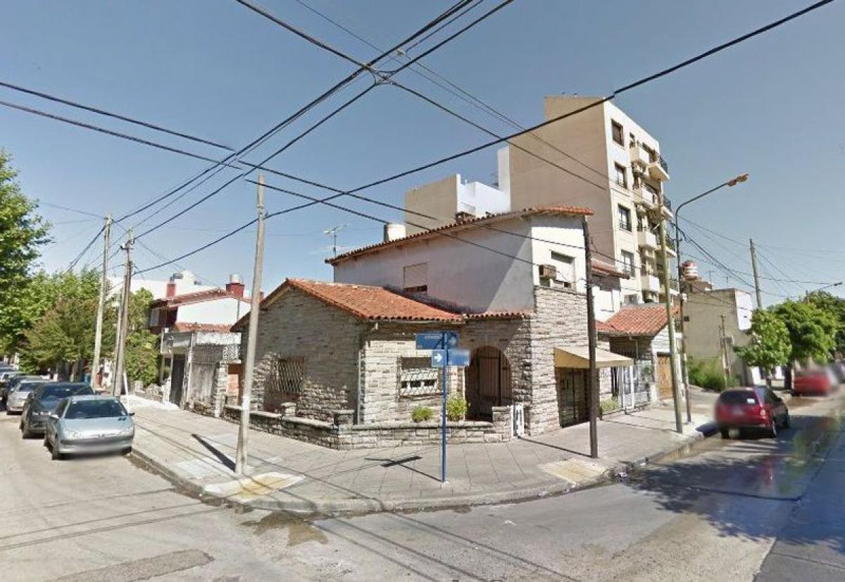 3 bedrooms House in Bermudez, Argentina No. 60193