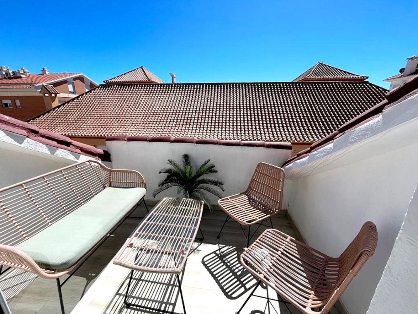 2 bedrooms Penthouse in Fuengirola, Spain No. 48052