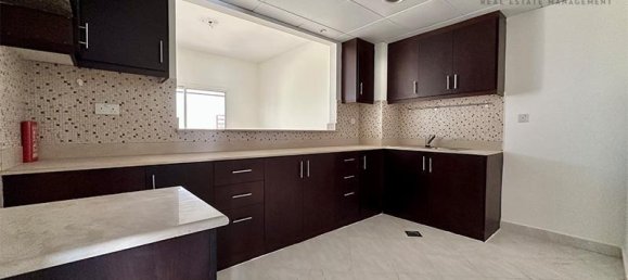 Moradia em banda T3 em Mina Al Arab, UAE N.º 94774 3