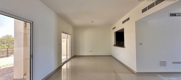 Moradia em banda T3 em Mina Al Arab, UAE N.º 94774 5