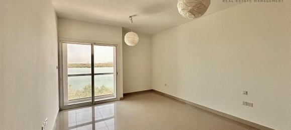 Moradia em banda T3 em Mina Al Arab, UAE N.º 94774 10