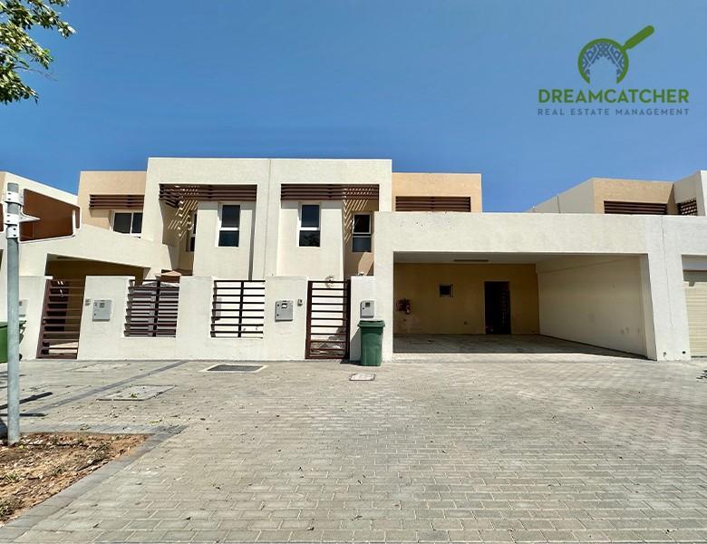 Moradia em banda T3 em Mina Al Arab, UAE N.º 94774