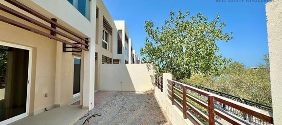 Moradia em banda T3 em Mina Al Arab, UAE N.º 94774 19