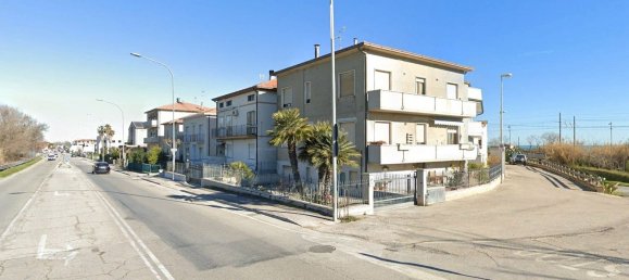 10 rooms House in Porto Sant'Elpidio, Italy No. 261183 6