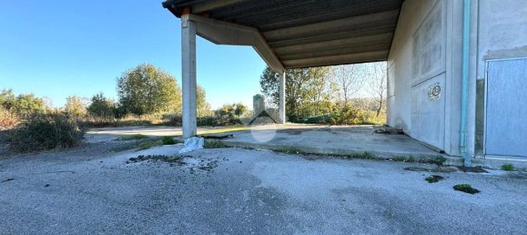 1 room Warehouse in Chioggia, Italy No. 60112 31