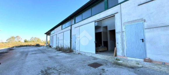 1 room Warehouse in Chioggia, Italy No. 60112 25
