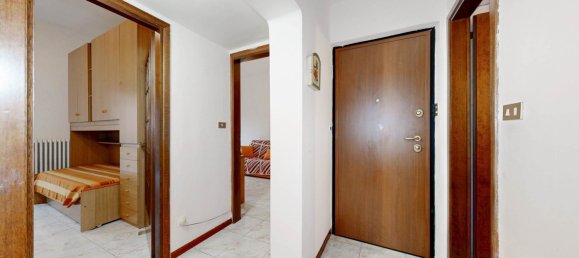 2 غرف نوم شقة في Monza, Italy رقم 140823 17