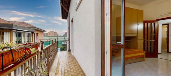 2 غرف نوم شقة في Monza, Italy رقم 140823 23