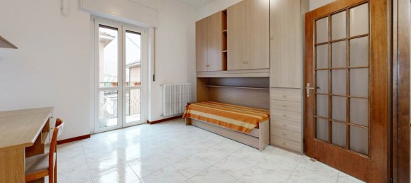 2 غرف نوم شقة في Monza, Italy رقم 140823 40