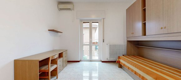 2 غرف نوم شقة في Monza, Italy رقم 140823 20