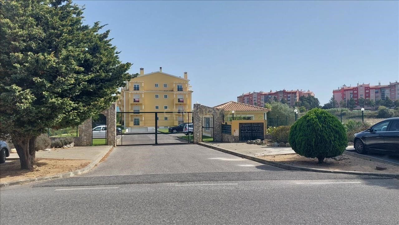 3 bedrooms Apartment in Sintra, Portugal No. 221360