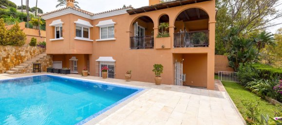4 bedrooms House in Malaga, Spain No. 140299 3