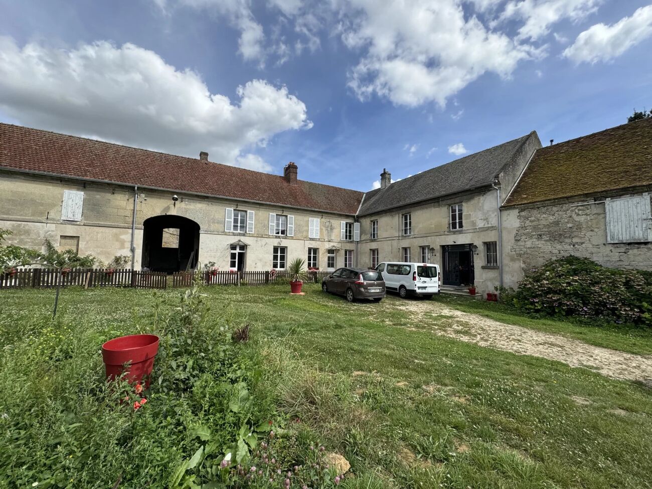 9 bedrooms House in Morienval, France No. 216492