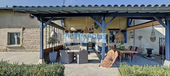 Casa de 3 dormitorios en Chatillon-sur-Chalaronne, France No. 196504 2