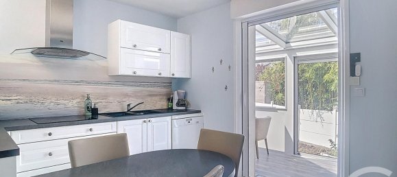 4 bedrooms House in Saint-Nazaire, France No. 319349 13