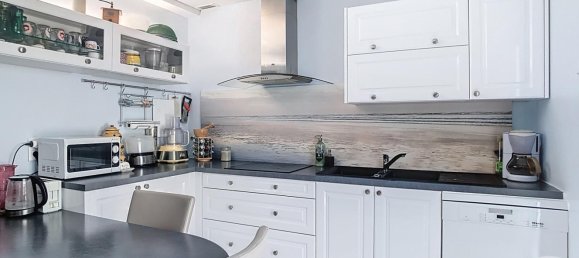 4 bedrooms House in Saint-Nazaire, France No. 319349 12