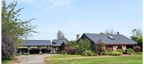 3 bedrooms House in British Columbia, Canada No. 1132 4