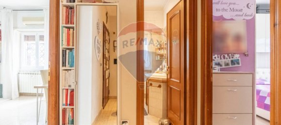 2 bedrooms Apartment in Rome, Italy No. 8839 43