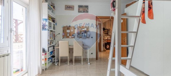 2 bedrooms Apartment in Rome, Italy No. 8839 11