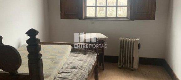 543m² Building in Melgaco, Portugal No. 81403 9