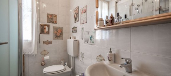 3 bedrooms Apartment in Bologna, Italy No. 372378 27