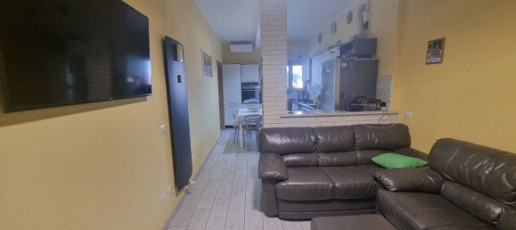5 rooms Apartment in Reggio Emilia, Italy No. 145365 4