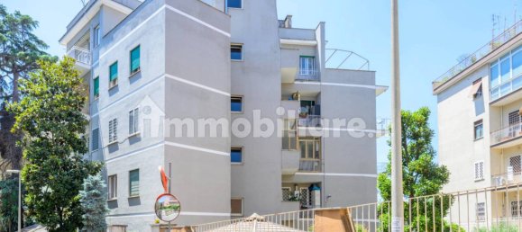 Пентхаус с 1 спальней в Рим, Италия № 350419 39