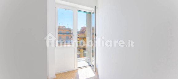 Пентхаус с 1 спальней в Рим, Италия № 350419 11