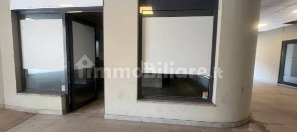 Imóvel comercial de 1 divisão em Sarnico, Italy N.º 262560 11