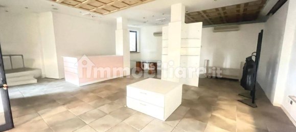 Imóvel comercial de 1 divisão em Sarnico, Italy N.º 262560 2