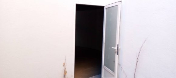 Gewerbliche Immobilie in Burgos, Spain 75m², Nr. 106959 15