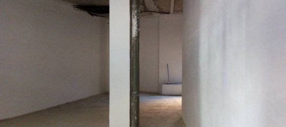 Gewerbliche Immobilie in Burgos, Spain 75m², Nr. 106959 3