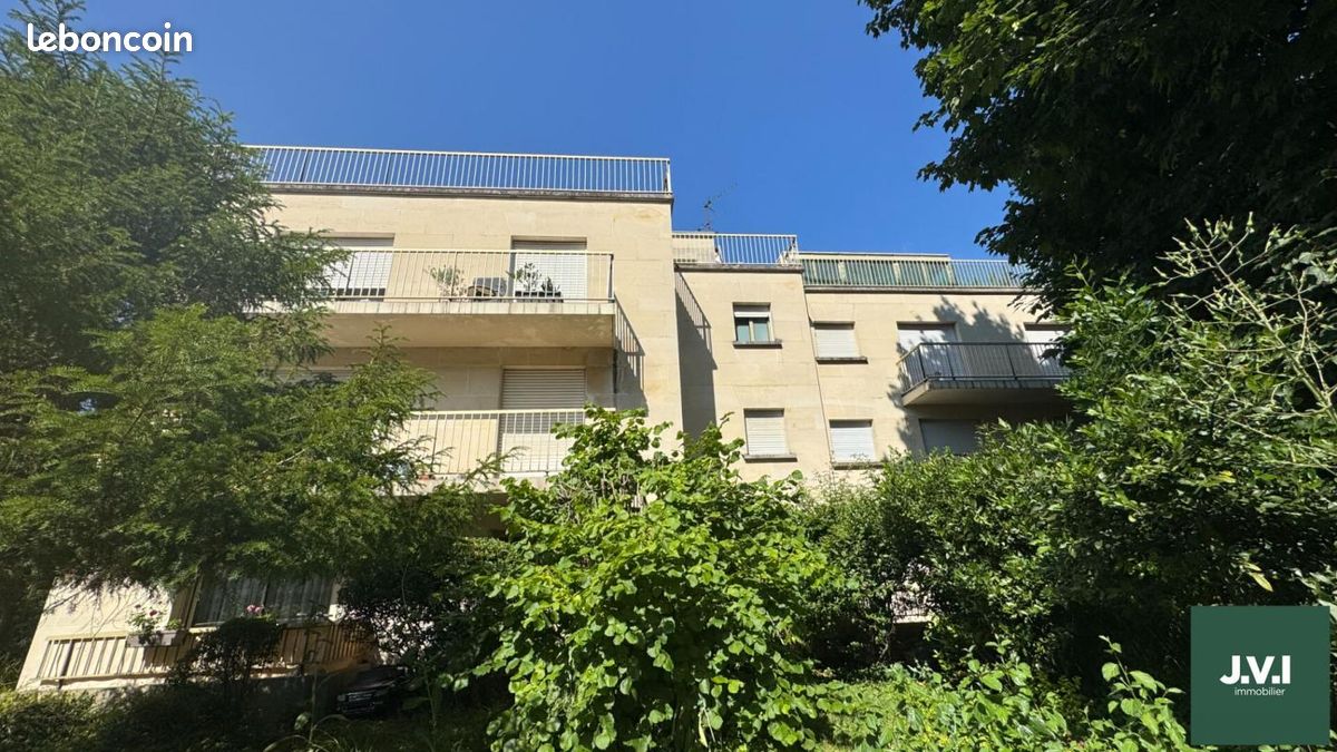 2 غرف نوم منزل ذو طابقين في Montmorency, France رقم 188081