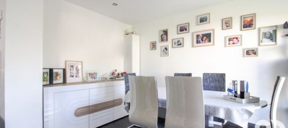 3 bedrooms House in Elancourt, France No. 281294 3