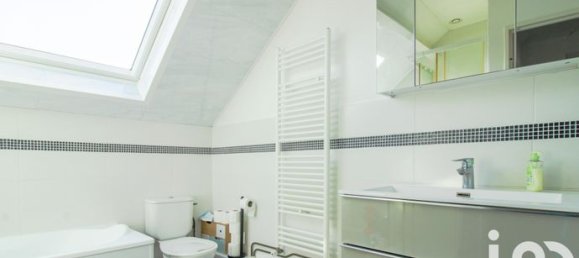 3 bedrooms House in Elancourt, France No. 281294 12